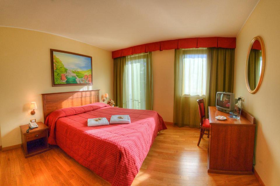 Hotel Garni Posta Pescasseroli Rum bild