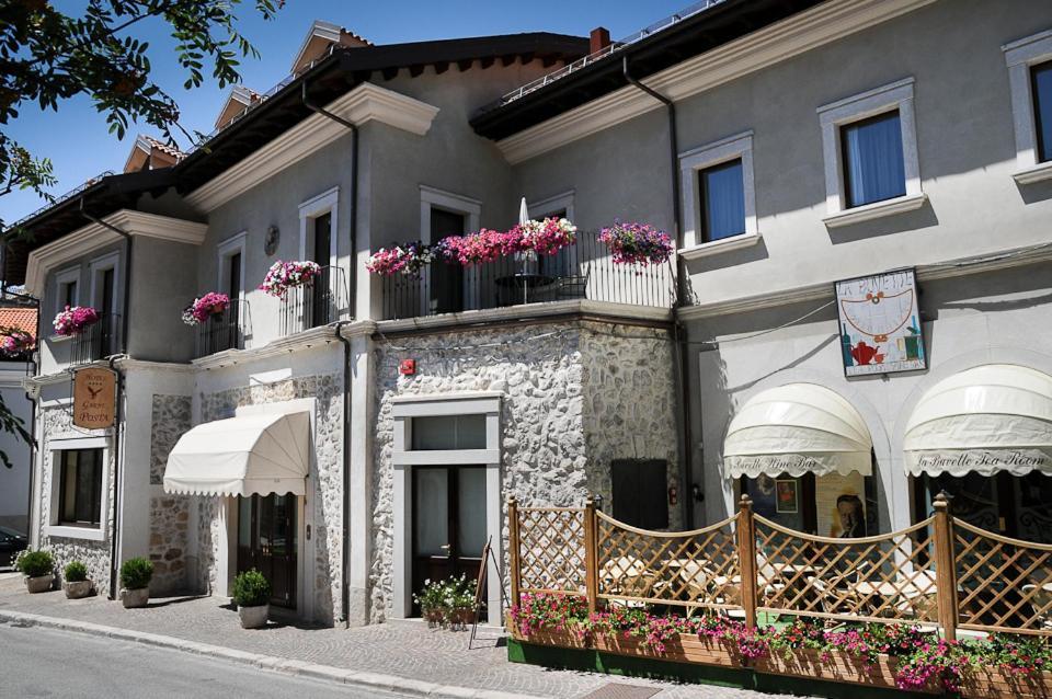 Hotel Garni Posta Pescasseroli Exteriör bild